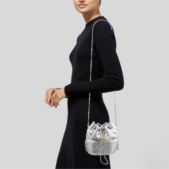 Chanel Silver Quilted Drawstring Bag - Picture 2 of 5
